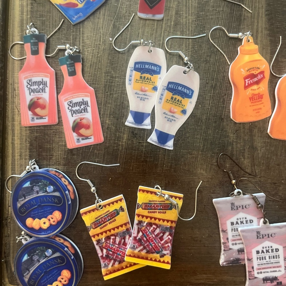 17 pair of assorted food earrings - Picture 2 of 7